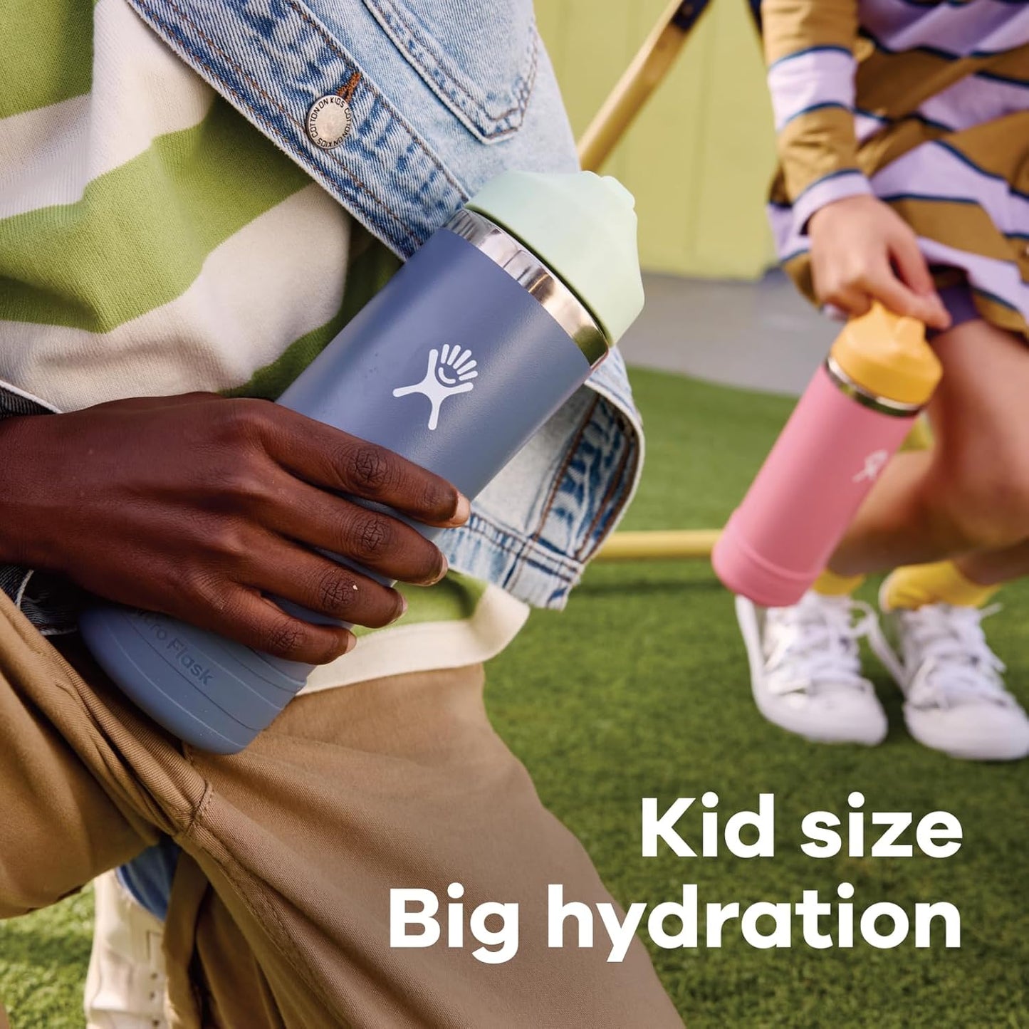 HYDRO FLASK Kids Water Bottle Jr. Stainless Steel Insulated With Straw Cap for Water, Milk, Juice, School, Camp, Sport, Play and Lunch, Easy to Clean, Leak-Resistant